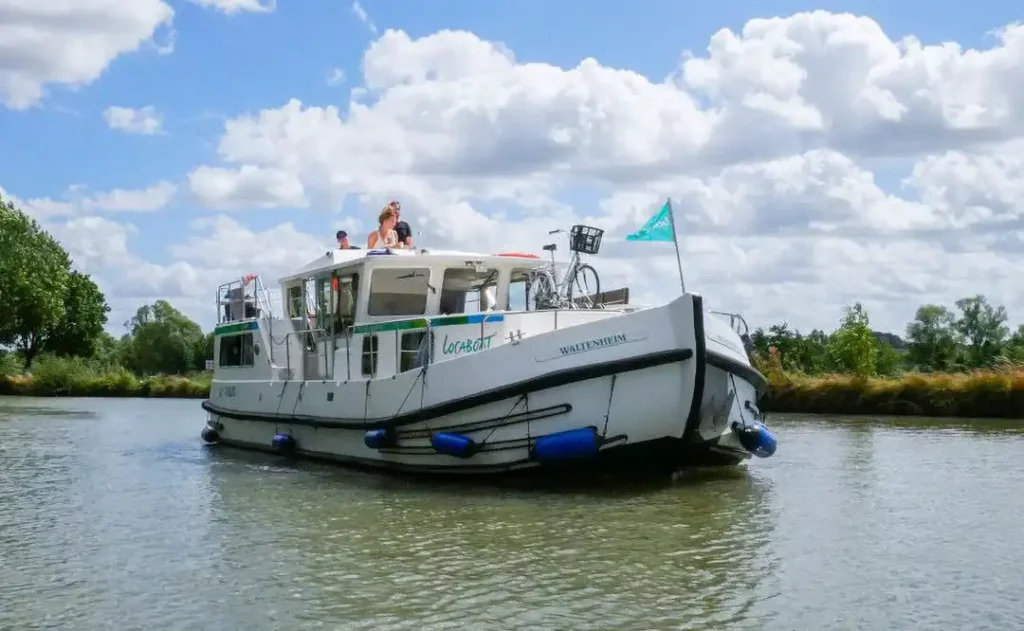 Au fil de l’eau – Location de bateau sans permis