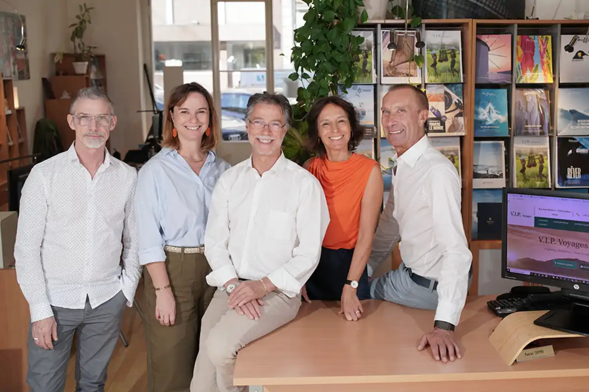 Une équipe de conseillers en voyages depuis Genève